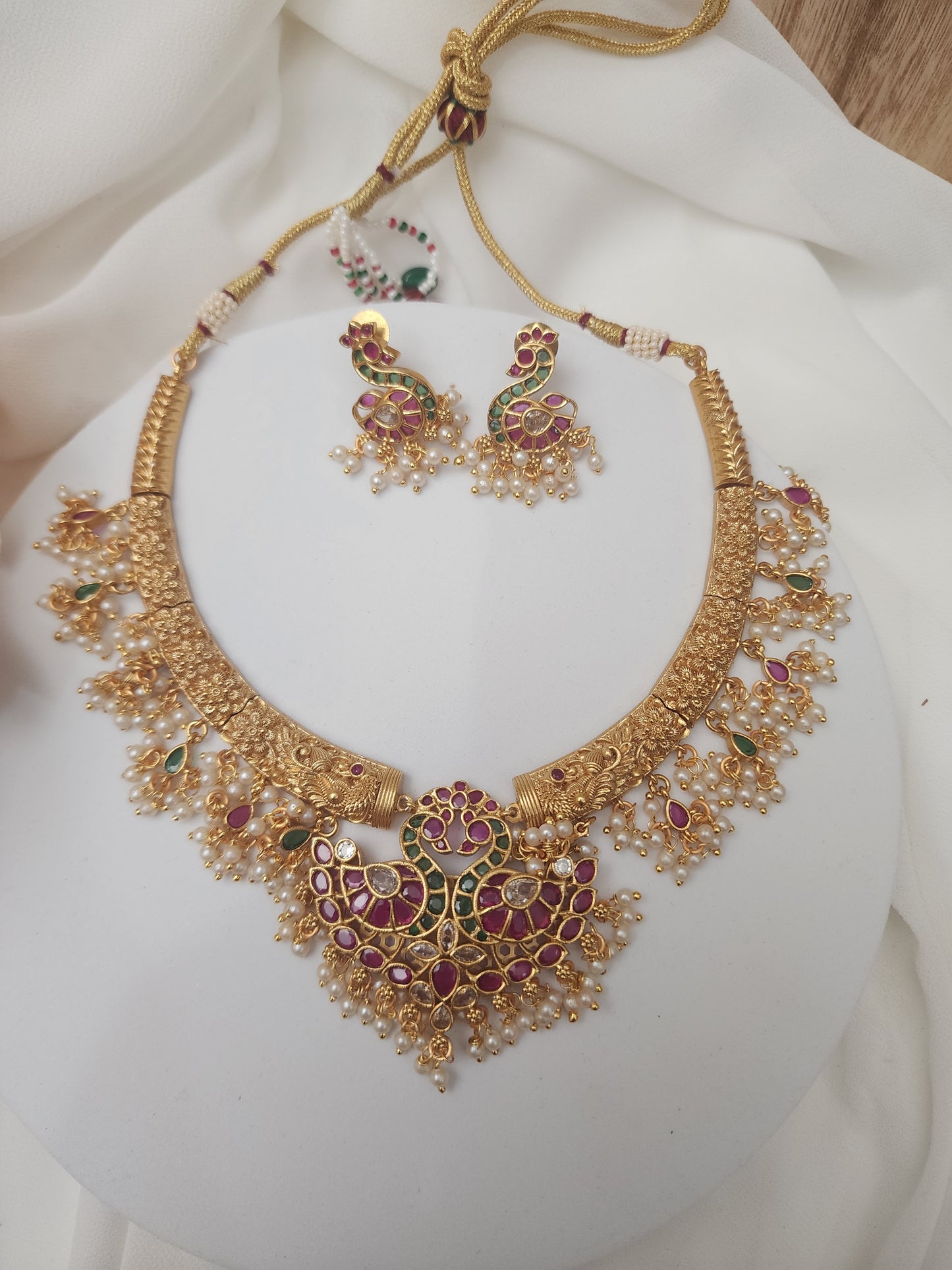 Mangli hasli gold plated necklace set