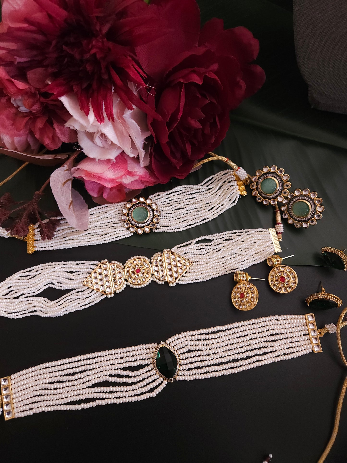 Aanshi kundan choker necklace set