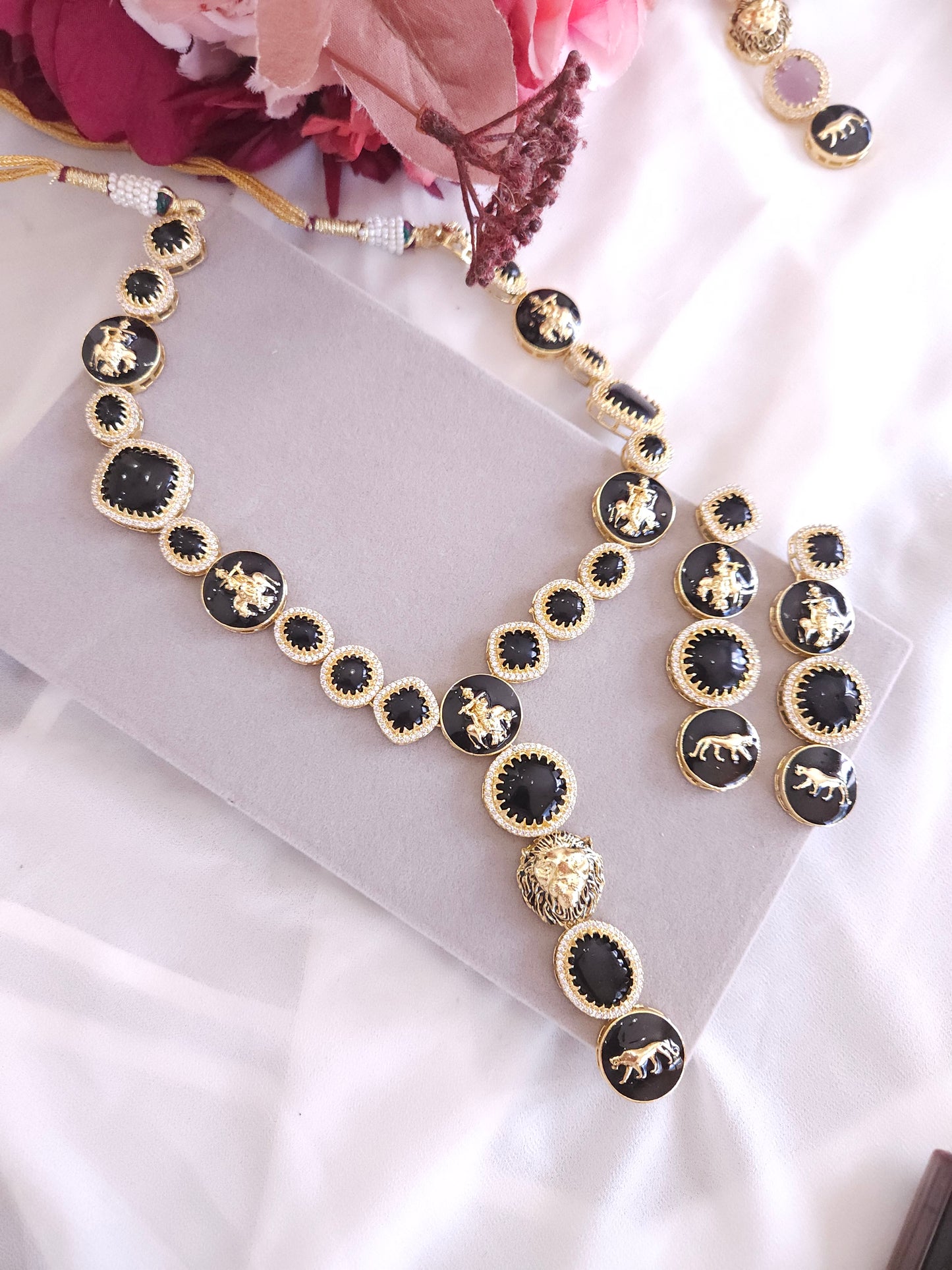 Laya sabyasachi inspired contemporary necklace set