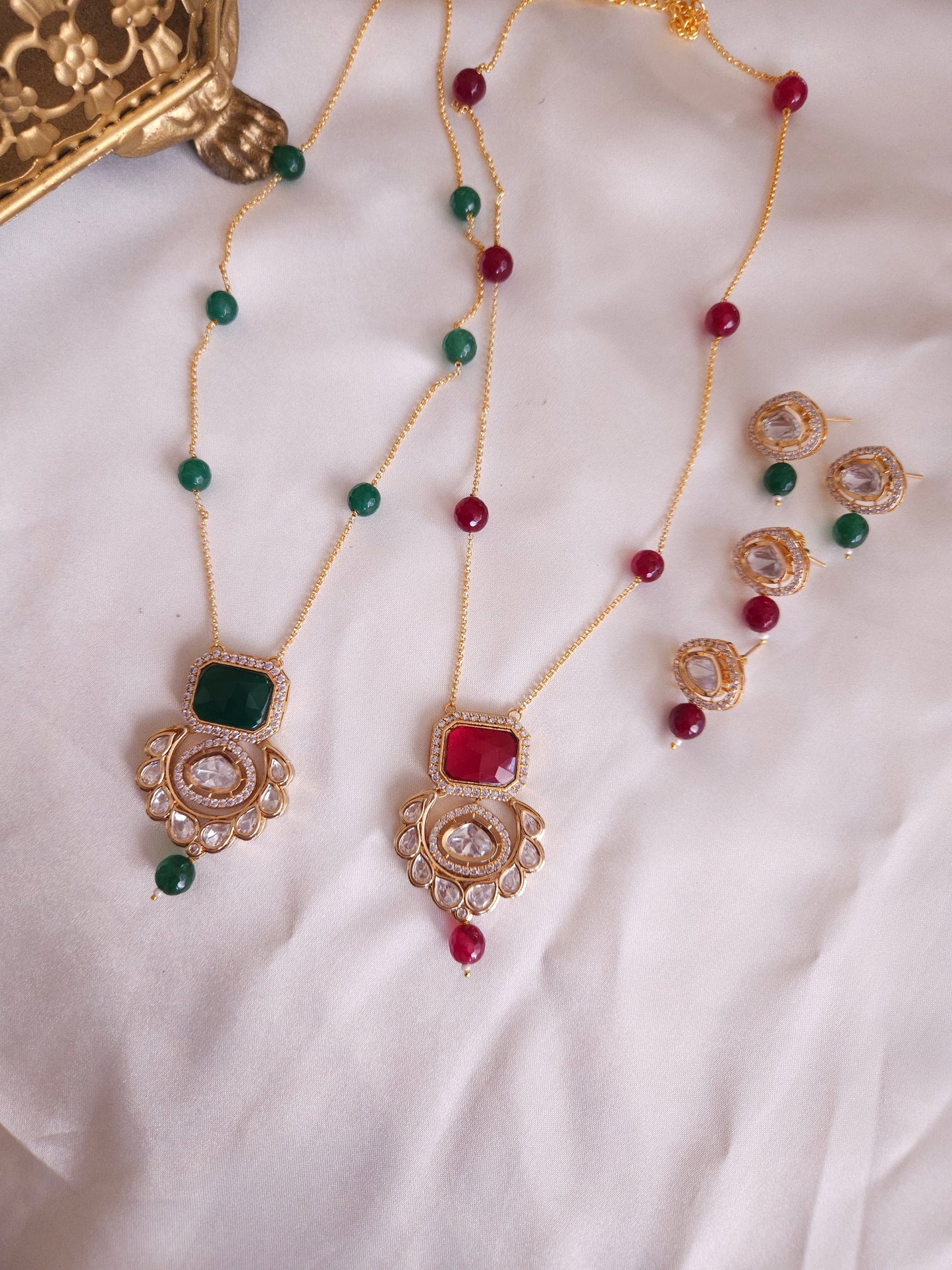 Aarvi kundan polki dainty necklace set