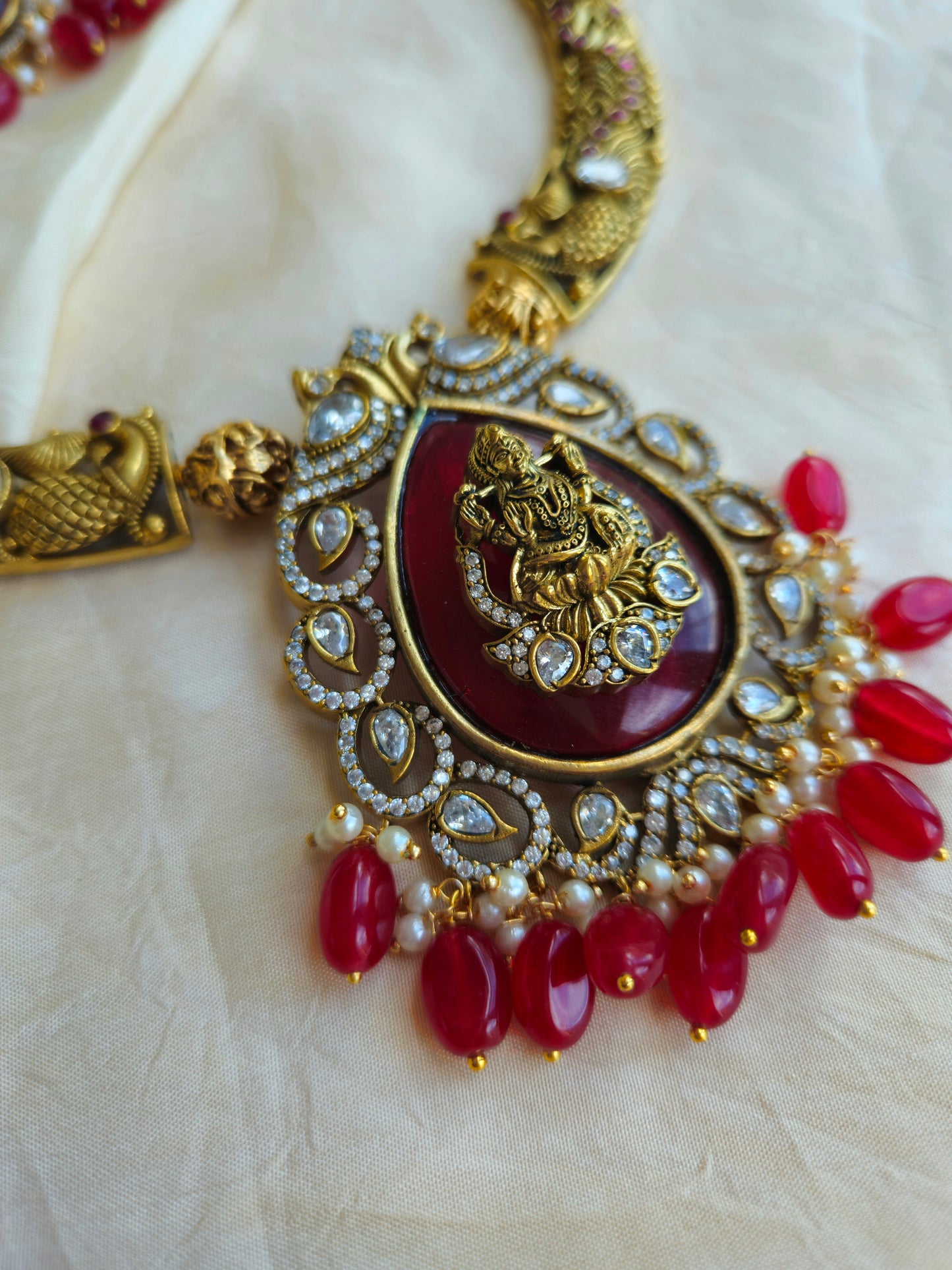 Victorian polki  hasli necklace with earrings