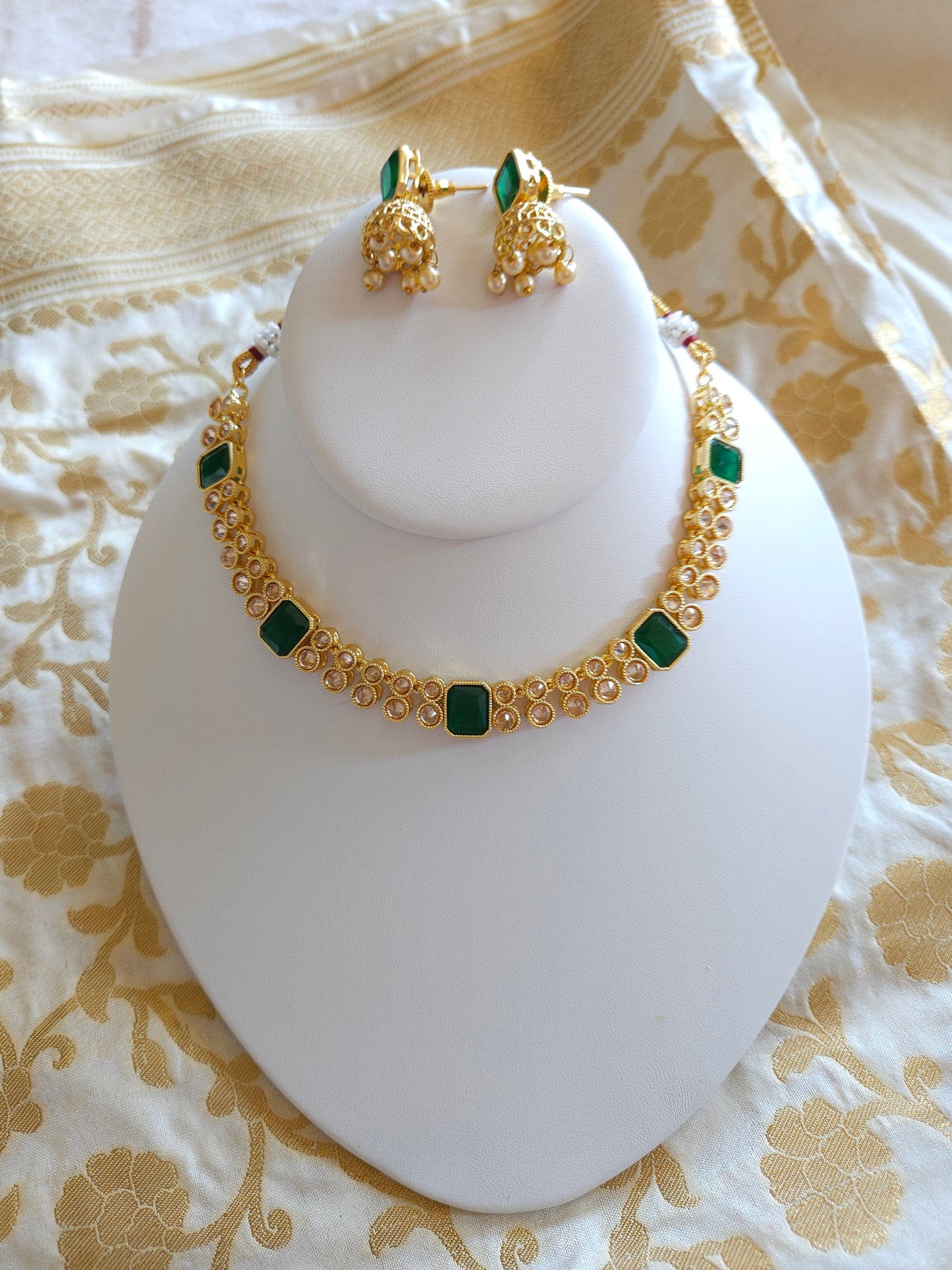 Arva kundan necklace set