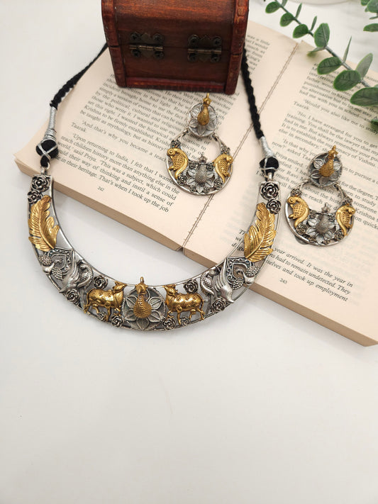 Gomathi dualtone hasli necklace set