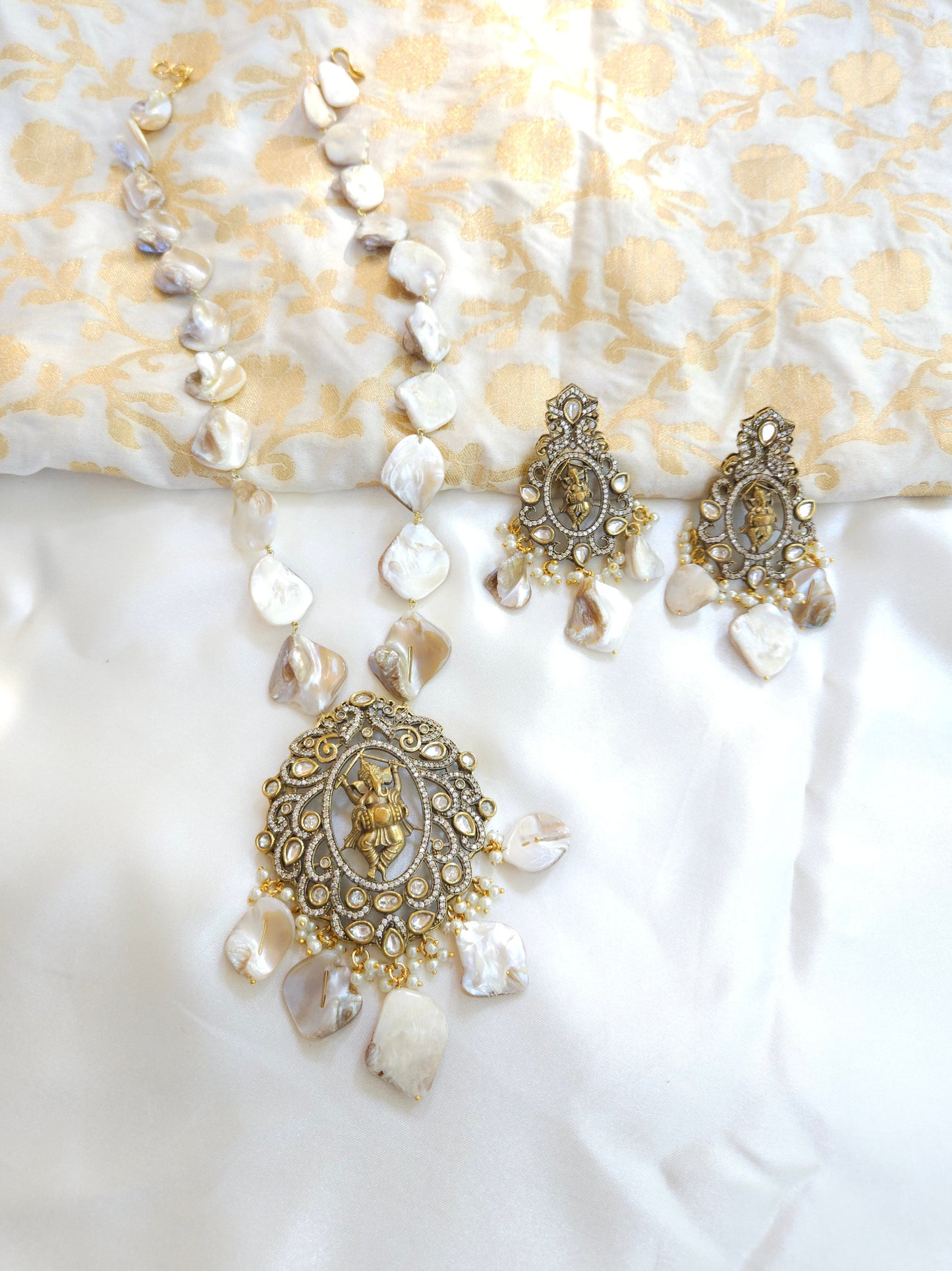 Victorian polki necklace with earrings