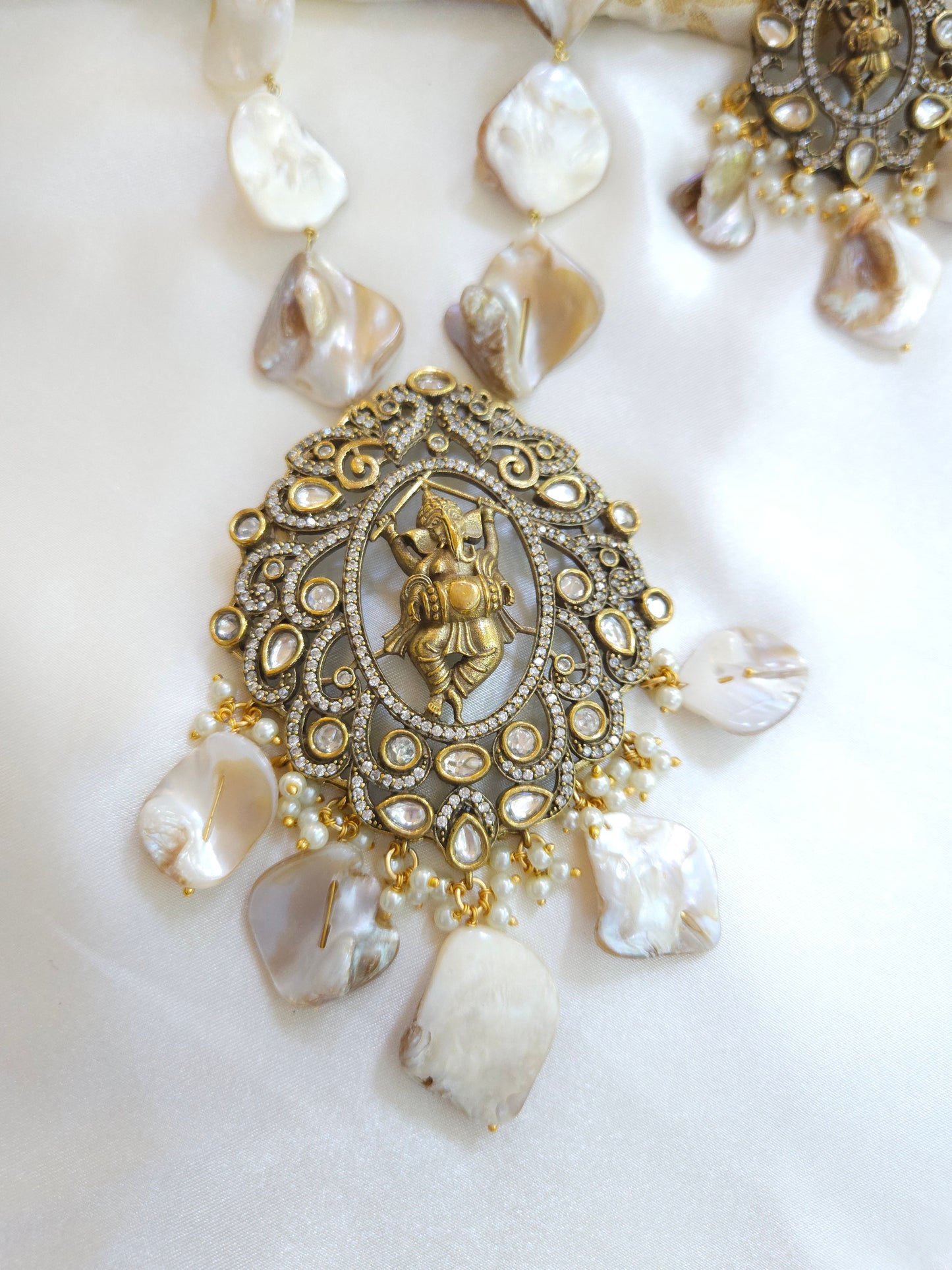 Victorian polki necklace with earrings