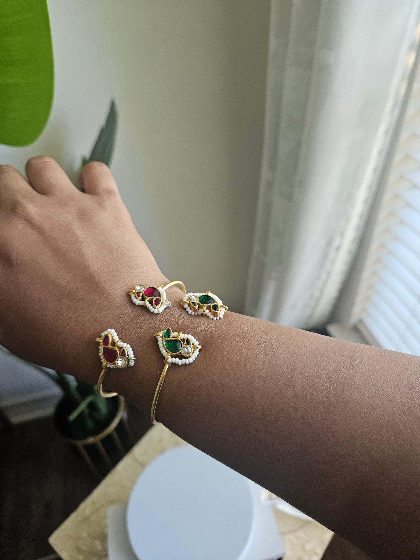 Arava pachi kundan bracelet/bangle