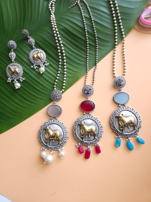 Achyutha pendant necklace set