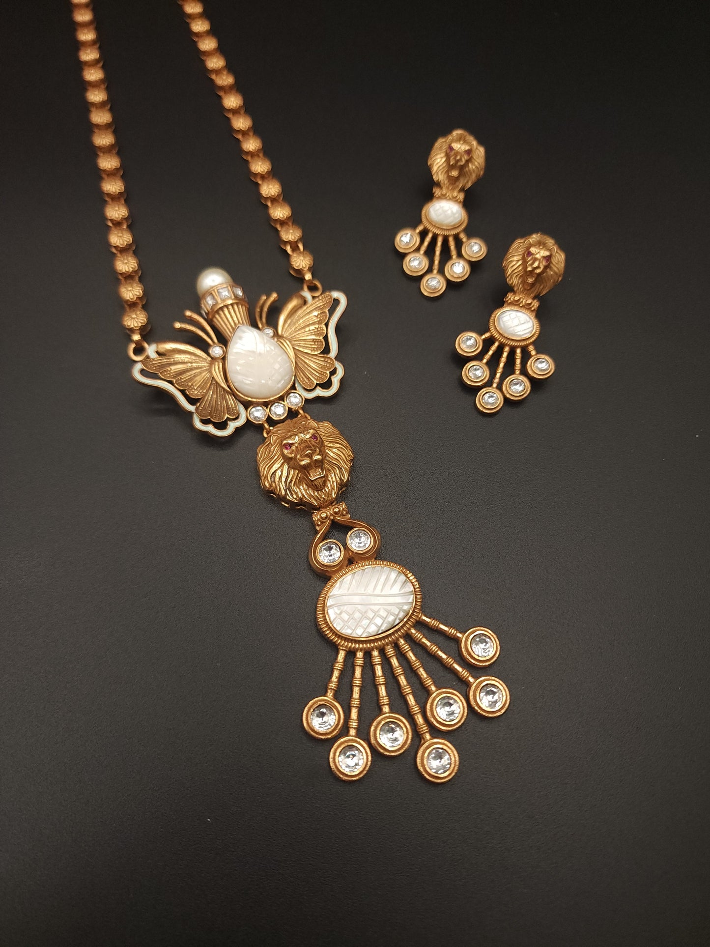 Aanshi fusion mop necklace set