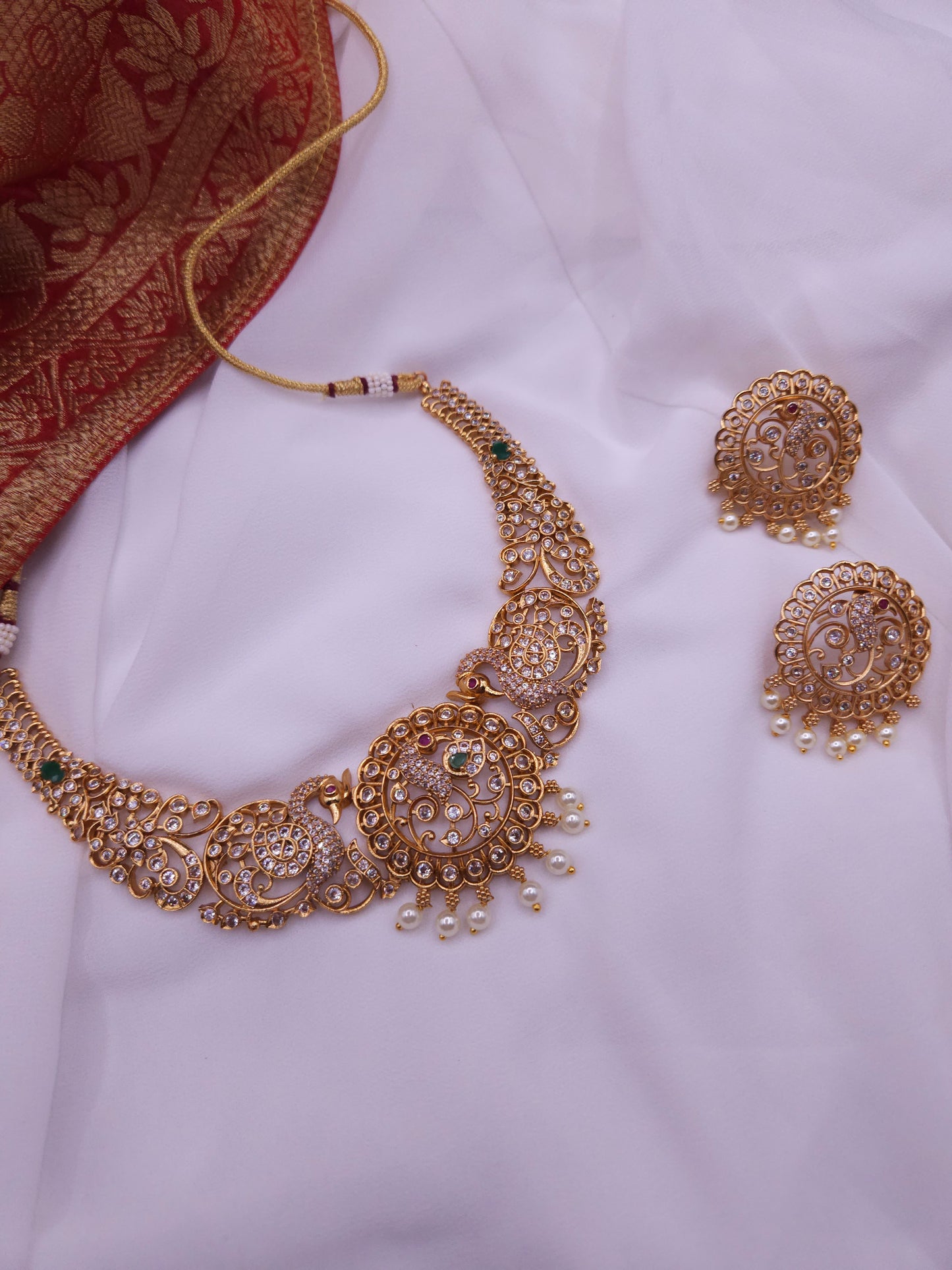 Mangli hasli gold plated necklace set