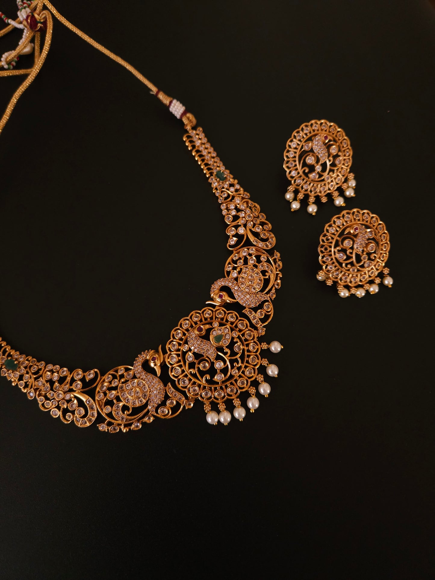 Mangli hasli gold plated necklace set