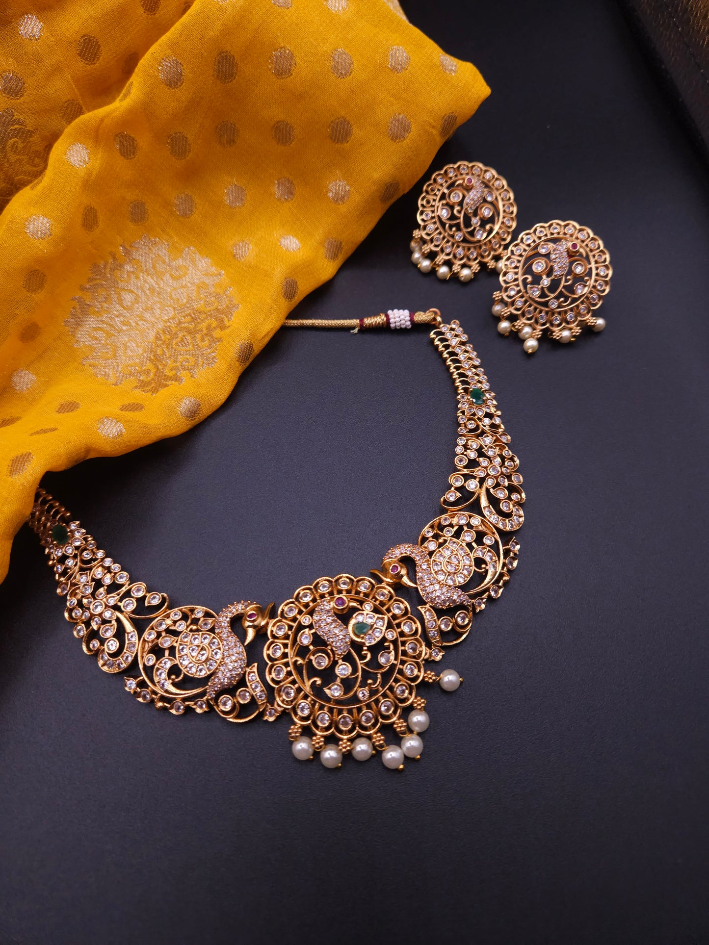 Mangli hasli gold plated necklace set