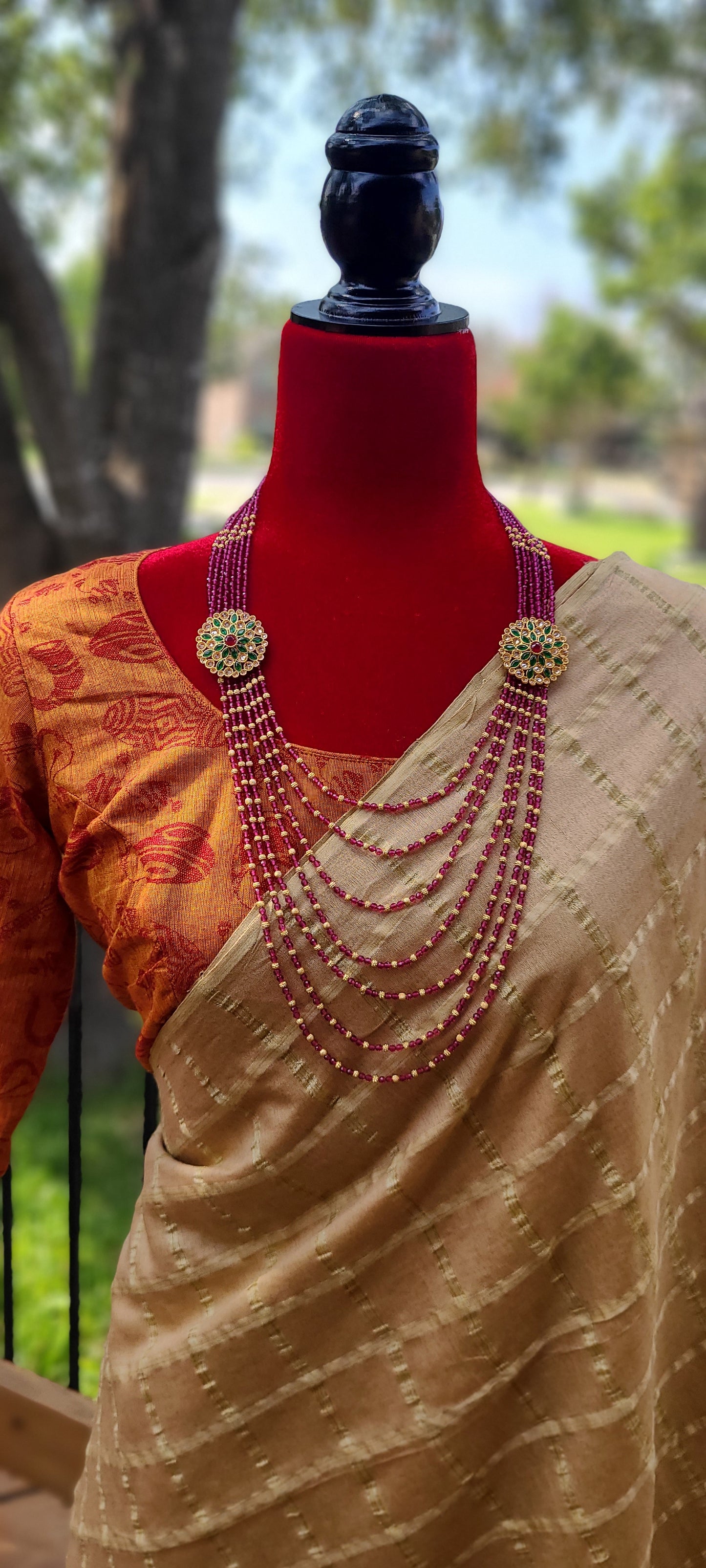 Layer ruby and green necklace beads necklace