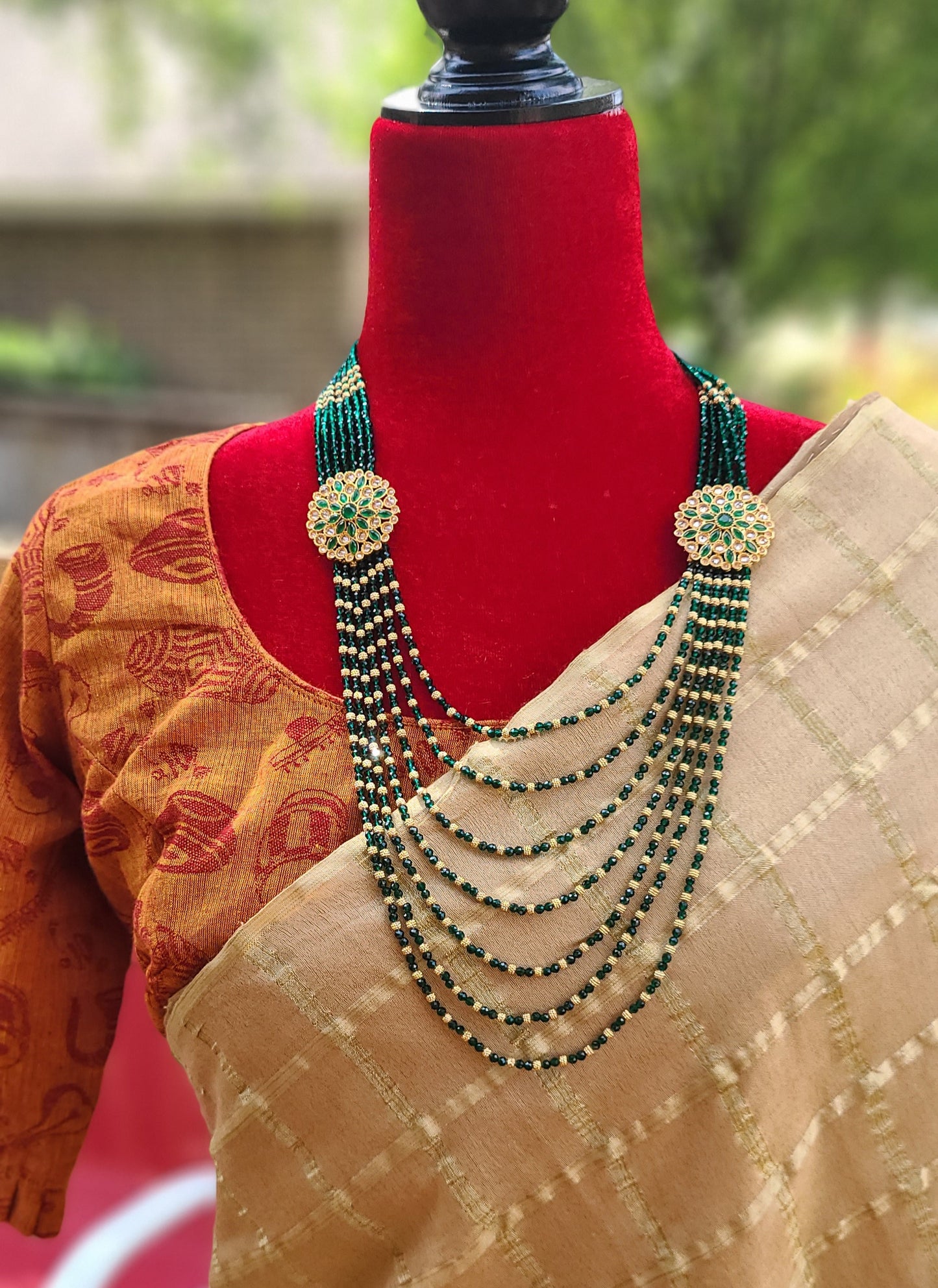 Layer ruby and green necklace beads necklace