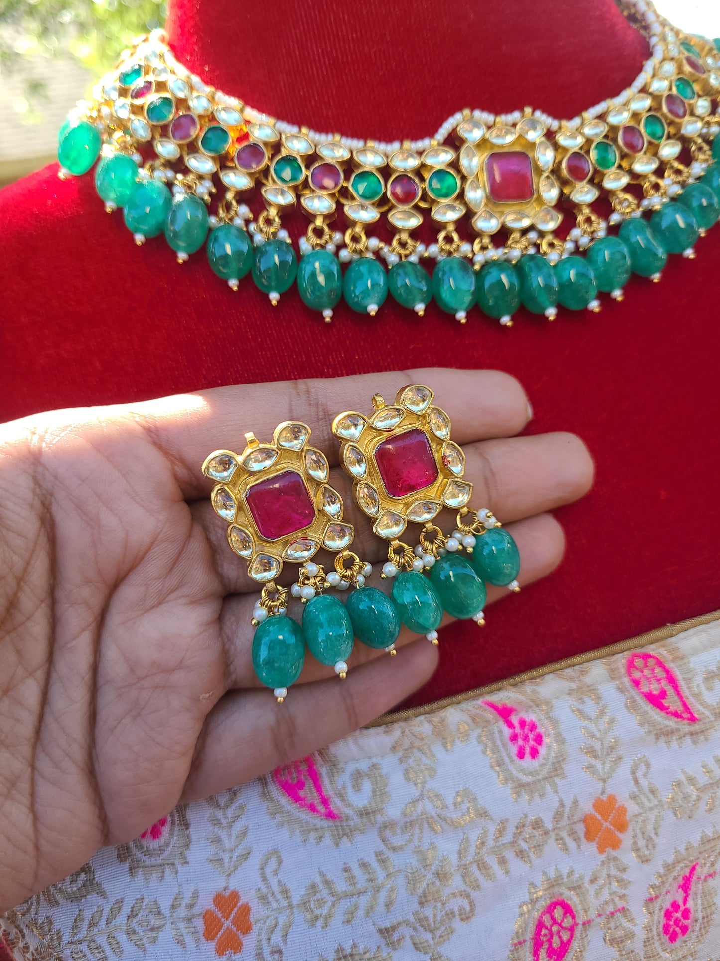 Aabha pachi kundan necklace set