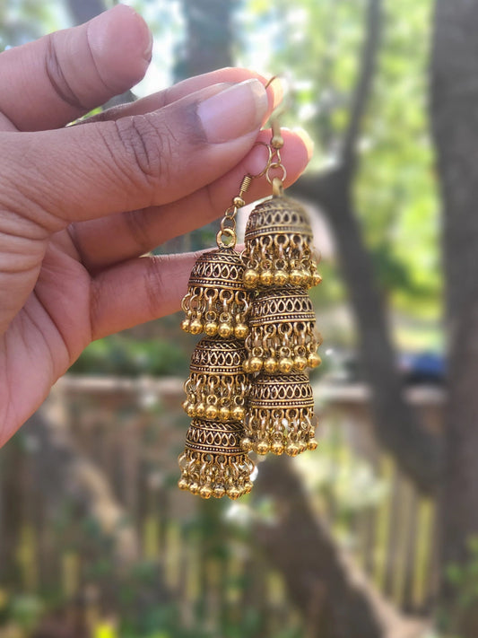 Light weight layer jhumka earrings