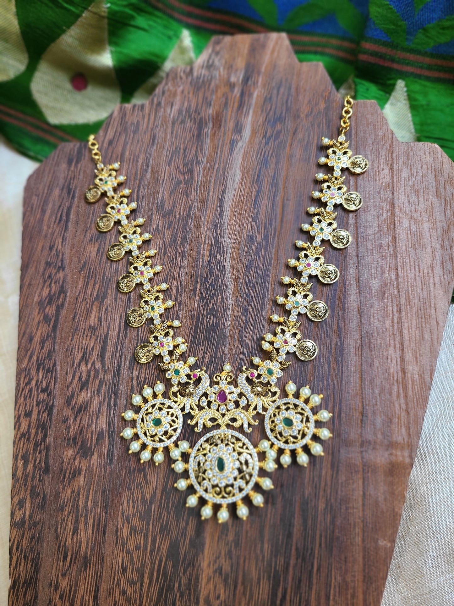 Anandhi kemp designer goldplated necklace set