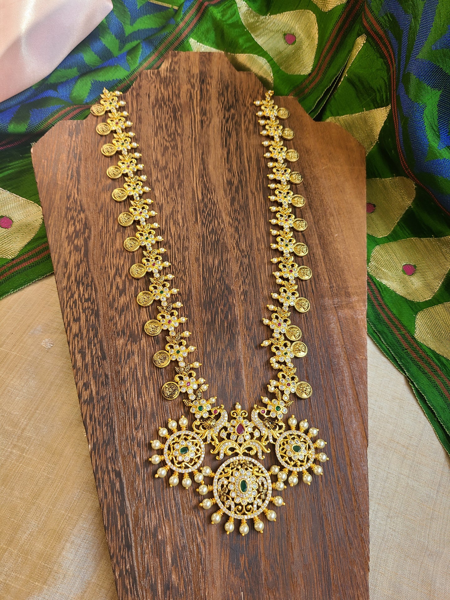 Anandhi kemp designer goldplated necklace set