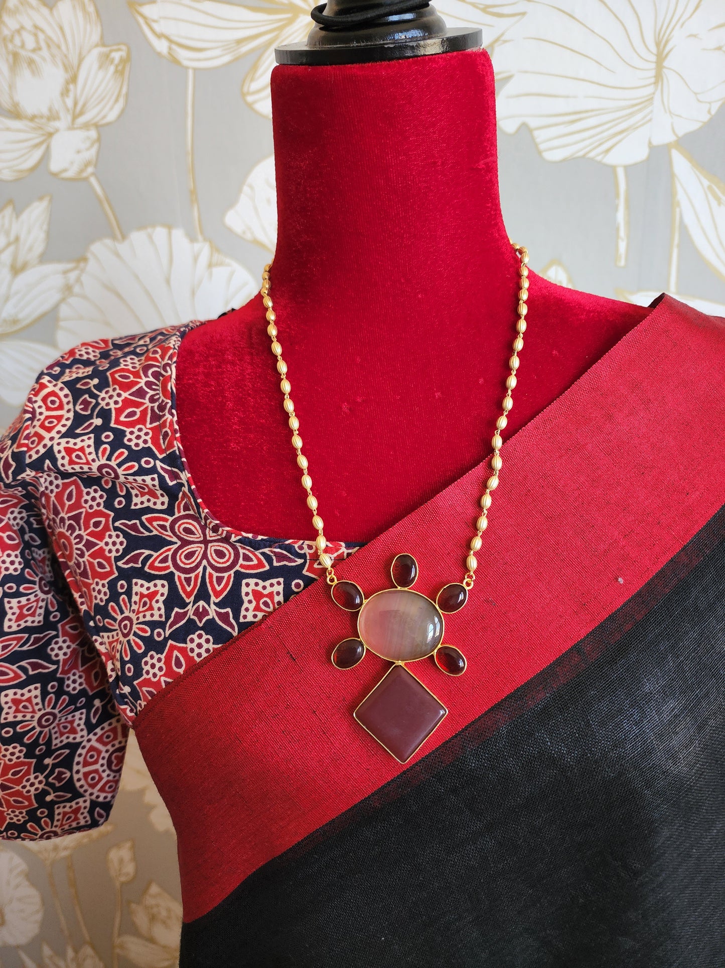 Handmade contemporary necklace