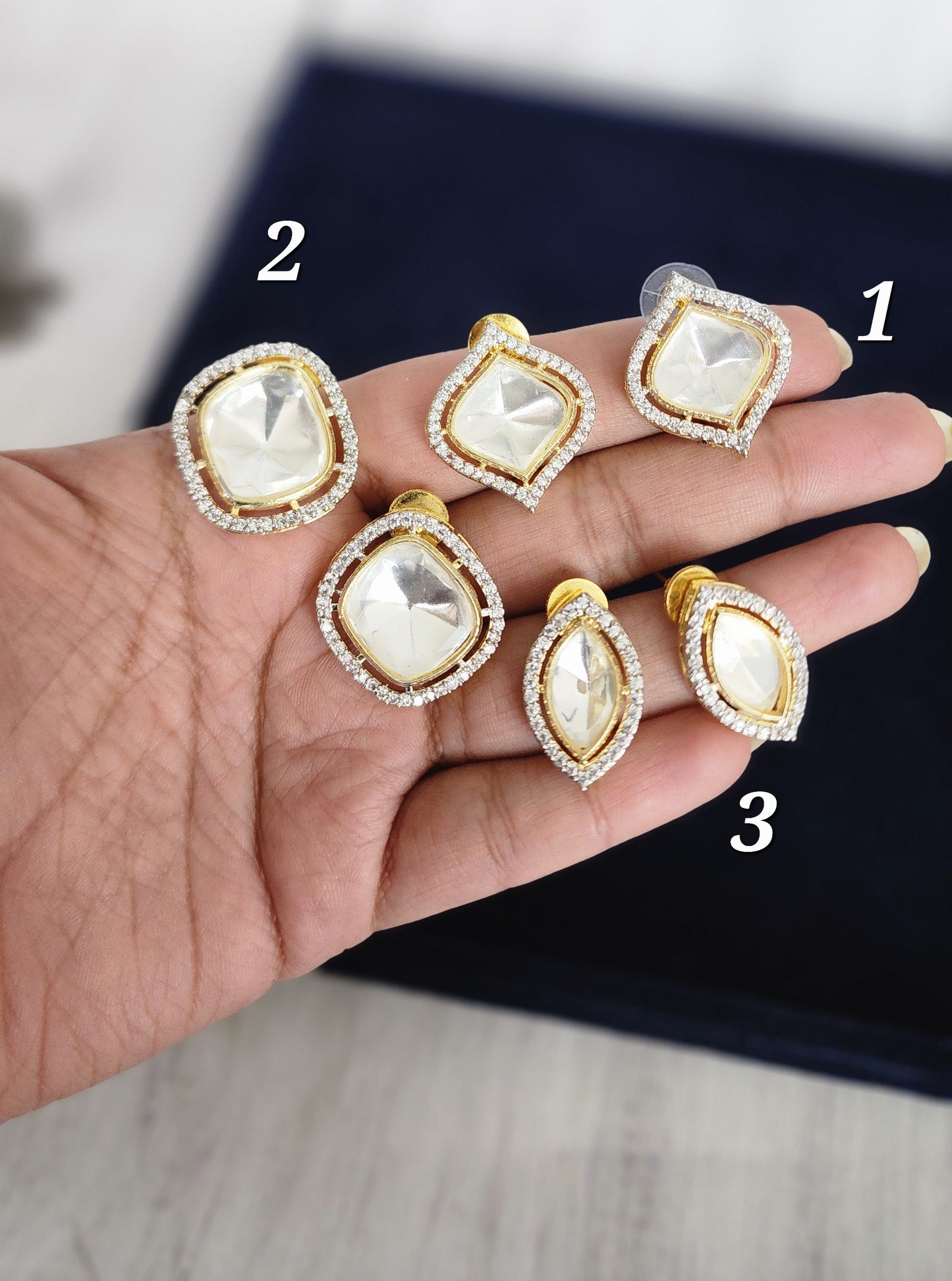 Kundan stud earrings