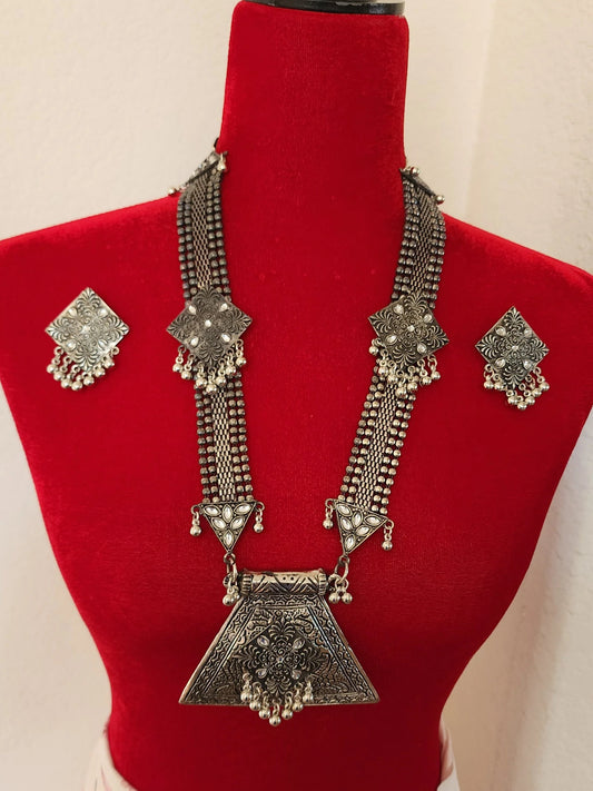 Simple black metal Oxidized necklace set