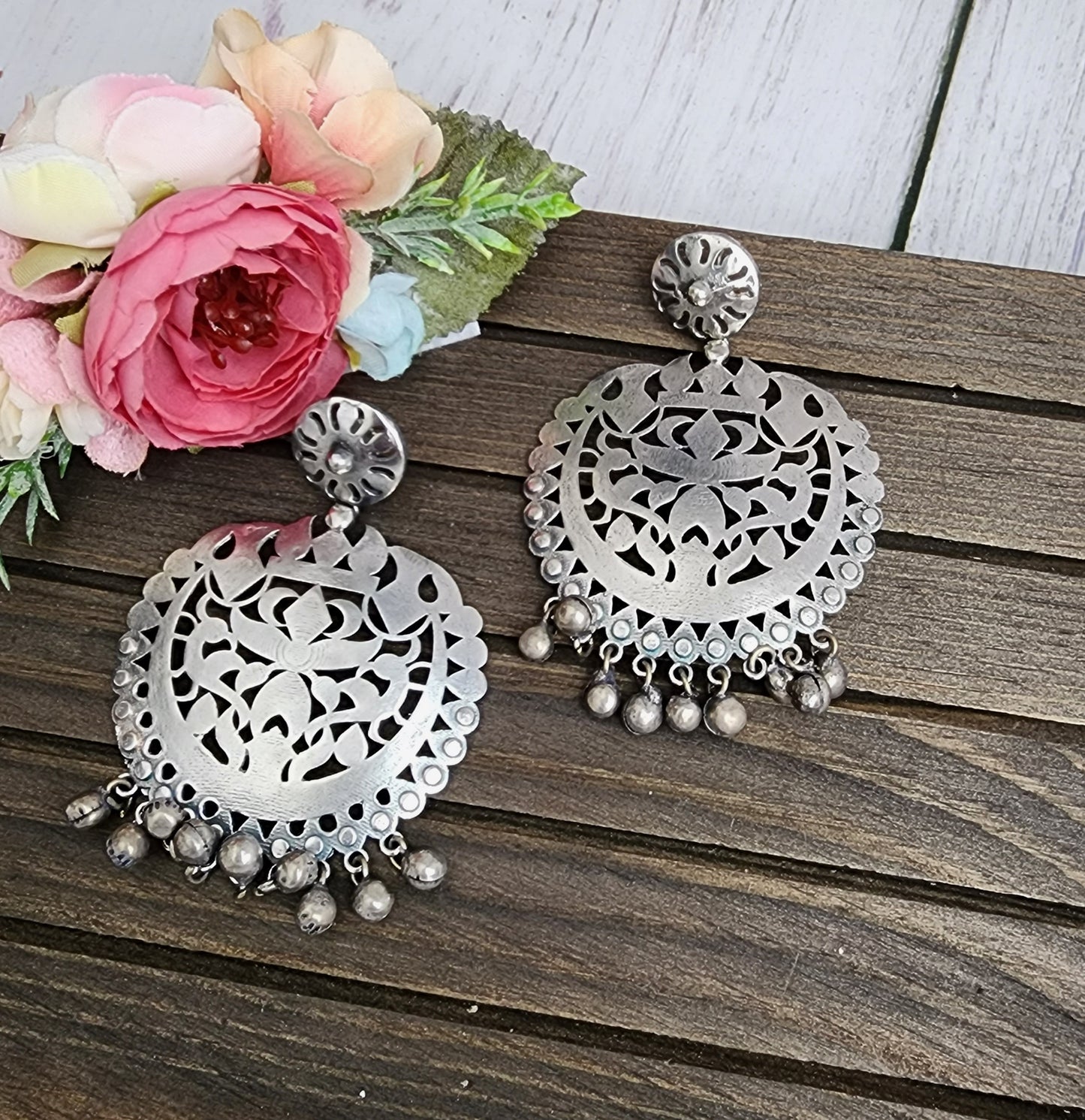 Anthara silver alike earrings