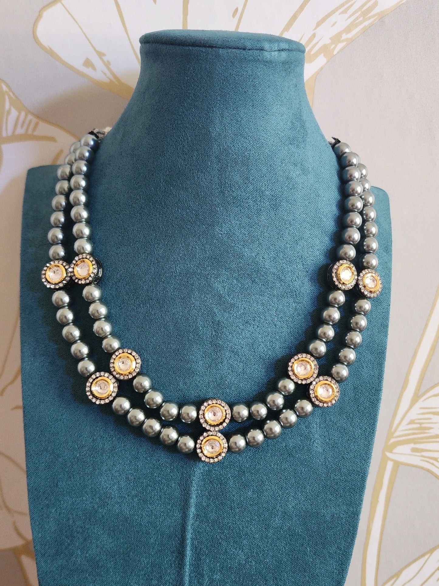 Beaded goldplated statement necklace set