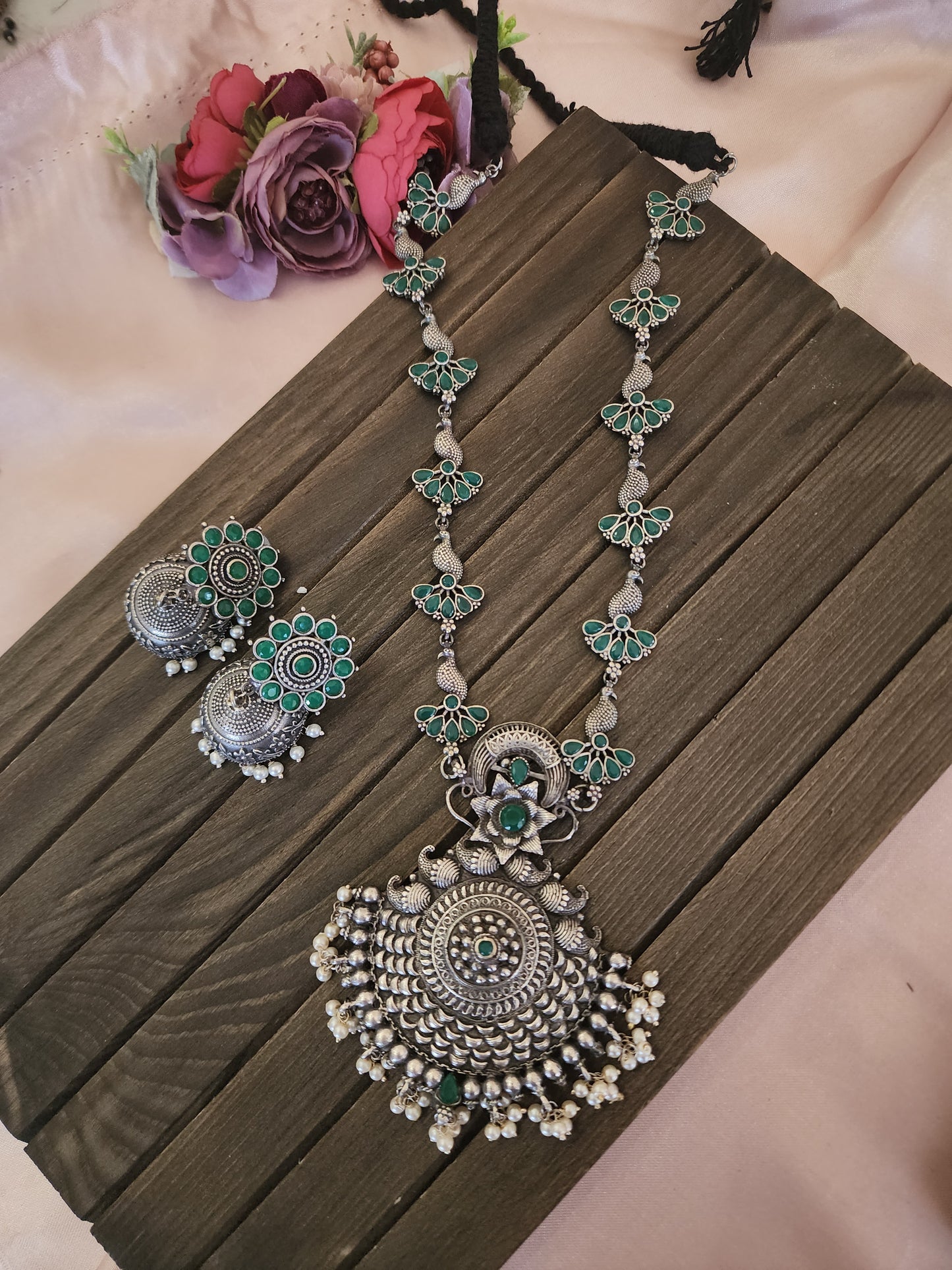 Boumika necklace set